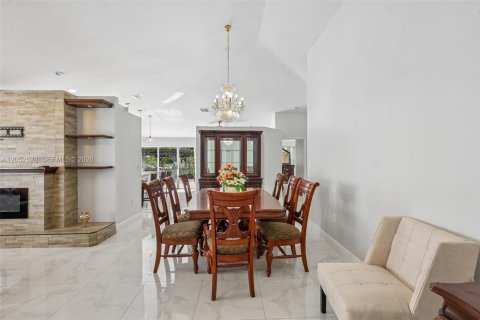 Villa ou maison à vendre à Plantation, Floride: 4 chambres, 170.01 m2 № 2244111 - photo 12
