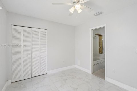 Villa ou maison à vendre à Plantation, Floride: 4 chambres, 170.01 m2 № 2244111 - photo 20