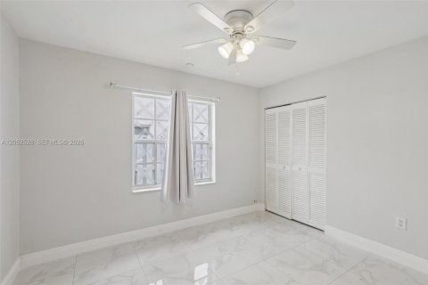 Villa ou maison à vendre à Plantation, Floride: 4 chambres, 170.01 m2 № 2244111 - photo 19
