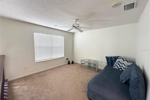 House in Davenport, Florida 3 bedrooms, 180.14 sq.m. № 1911827 - photo 12