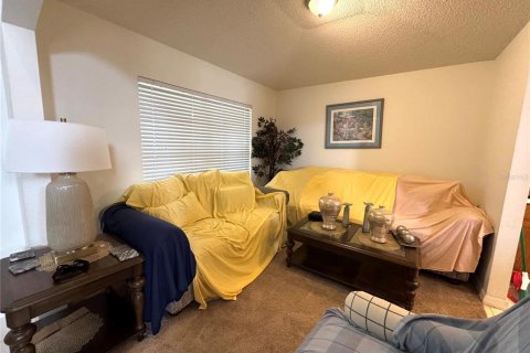 House in Davenport, Florida 3 bedrooms, 180.14 sq.m. № 1911827 - photo 6