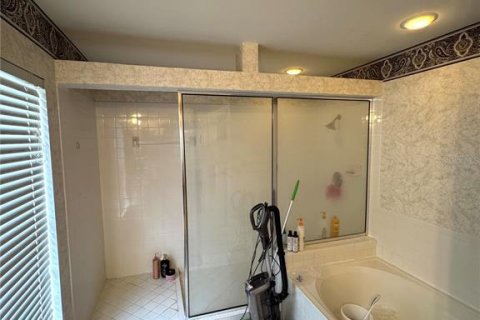 House in Davenport, Florida 3 bedrooms, 180.14 sq.m. № 1911827 - photo 11