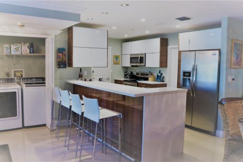 Condominio en alquiler en Key Biscayne, Florida, 3 dormitorios, 185.9 m2 № 1934125 - foto 4