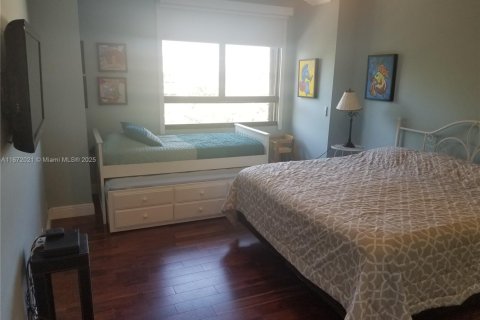 Condominio en alquiler en Key Biscayne, Florida, 3 dormitorios, 185.9 m2 № 1934125 - foto 13