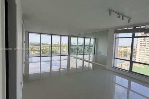 Снять в аренду квартиру в Майами-Бич, Флорида 2 спальни, 140.75м2, № 2003528 - фото 12