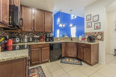 Townhouse in Riverview, Florida 3 bedrooms, 172.8 sq.m. № 1803158 - photo 5