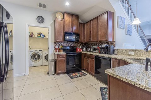 Townhouse in Riverview, Florida 3 bedrooms, 172.8 sq.m. № 1803158 - photo 4