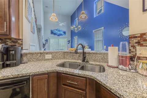 Townhouse in Riverview, Florida 3 bedrooms, 172.8 sq.m. № 1803158 - photo 7