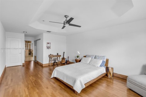 Купить виллу или дом в Дорал, Флорида 4 спальни, 213.95м2, № 1931527 - фото 18