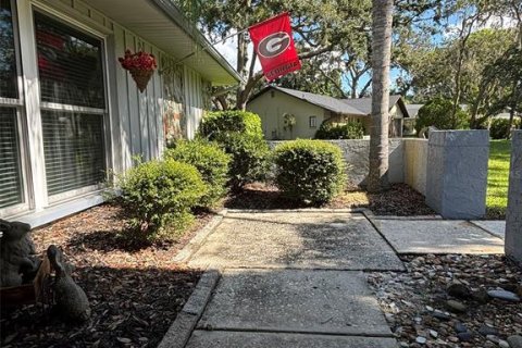 House in New Port Richey, Florida 2 bedrooms, 145.3 sq.m. № 1885645 - photo 6