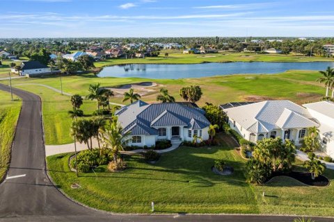 Villa ou maison à vendre à Placida, Floride: 4 chambres, 252.79 m2 № 2342194 - photo 30