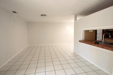 Copropriété à louer à Miami, Floride: 2 chambres, 92.9 m2 № 2240860 - photo 18