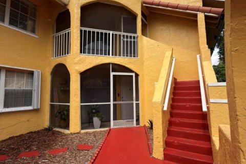 Copropriété à louer à Miami, Floride: 2 chambres, 92.9 m2 № 2240860 - photo 2