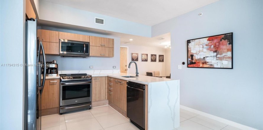 Condo à Miami, Floride, 2 chambres № 1926366