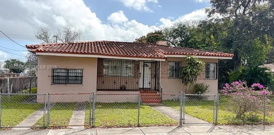 Casa en North Miami, Florida 3 dormitorios, 177.91 m2 № 2044979
