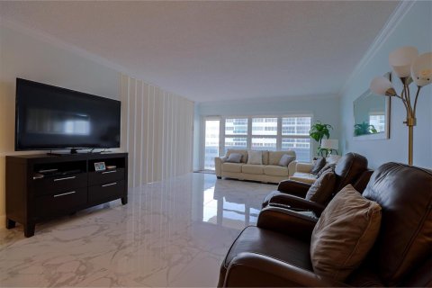 Condo in Fort Lauderdale, Florida, 2 bedrooms  № 2429798 - photo 7
