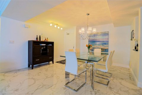 Condo in Fort Lauderdale, Florida, 2 bedrooms  № 2429798 - photo 5