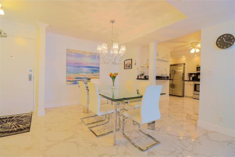 Condo in Fort Lauderdale, Florida, 2 bedrooms  № 2429798 - photo 4