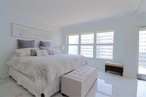 Condo in Fort Lauderdale, Florida, 2 bedrooms  № 2429798 - photo 15