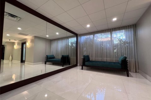 Condo in Fort Lauderdale, Florida, 2 bedrooms  № 2429798 - photo 27