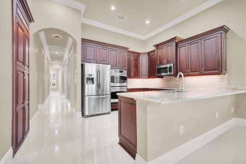 House in Boynton Beach, Florida 4 bedrooms, 256.6 sq.m. № 2185421 - photo 15
