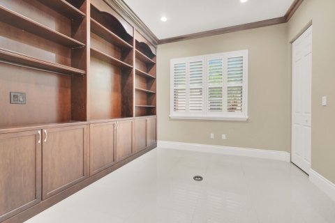 House in Boynton Beach, Florida 4 bedrooms, 256.6 sq.m. № 2185421 - photo 29