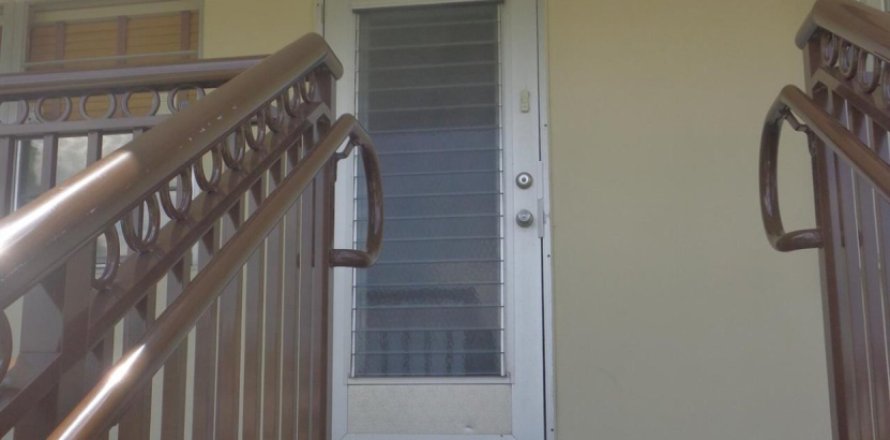 Condominio en West Palm Beach, Florida, 1 dormitorio № 1177096