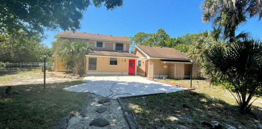 House in St. Lucie, Florida 3 bedrooms, 122.63 sq.m. № 1691955