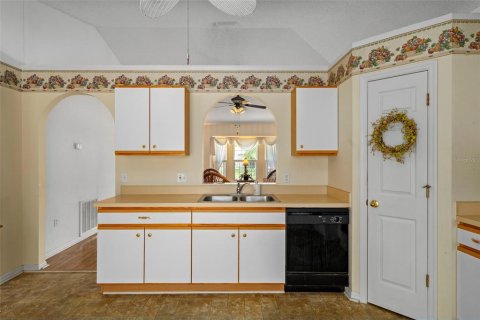 House in Spring Hill, Florida 3 bedrooms, 125.33 sq.m. № 1856693 - photo 11