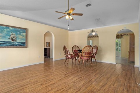 House in Spring Hill, Florida 3 bedrooms, 125.33 sq.m. № 1856693 - photo 8