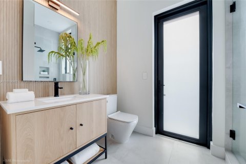 Villa ou maison à vendre à Miami, Floride: 5 chambres, 401.8 m2 № 1777831 - photo 27