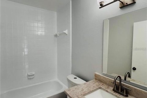 Copropriété à louer à Tampa, Floride: 2 chambres, 84.73 m2 № 2230076 - photo 4
