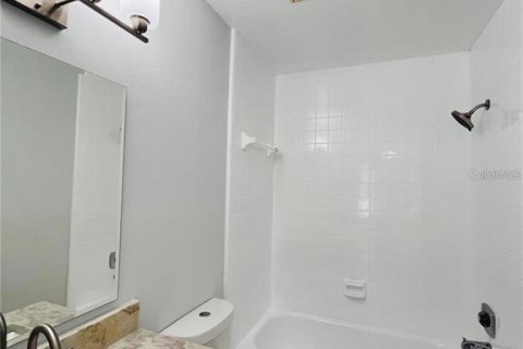 Copropriété à louer à Tampa, Floride: 2 chambres, 84.73 m2 № 2230076 - photo 8
