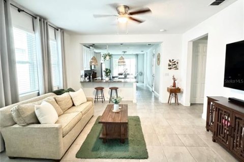 House in Kissimmee, Florida 3 bedrooms, 158.49 sq.m. № 1687545 - photo 11