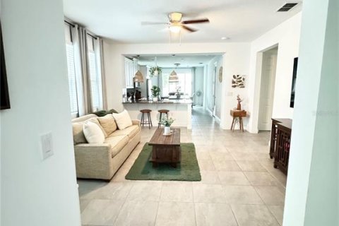 House in Kissimmee, Florida 3 bedrooms, 158.49 sq.m. № 1687545 - photo 10