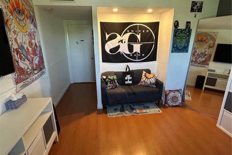 Copropriété à vendre à Miami, Floride: 2 chambres, 136.57 m2 № 2061461 - photo 23