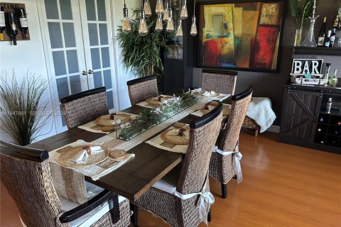 Copropriété à vendre à Miami, Floride: 2 chambres, 136.57 m2 № 2061461 - photo 9