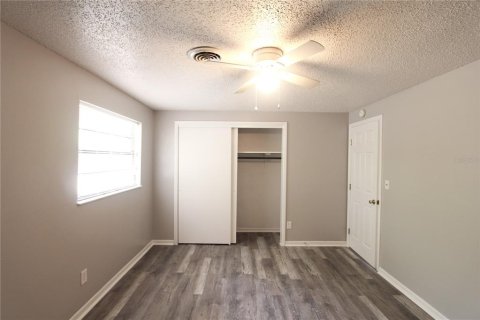 Appartement à louer à Zephyrhills, Floride: 2 chambres, 78.97 m2 № 2103802 - photo 11