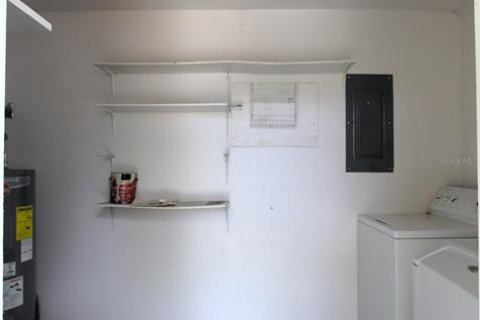 Appartement à louer à Zephyrhills, Floride: 2 chambres, 78.97 m2 № 2103802 - photo 13