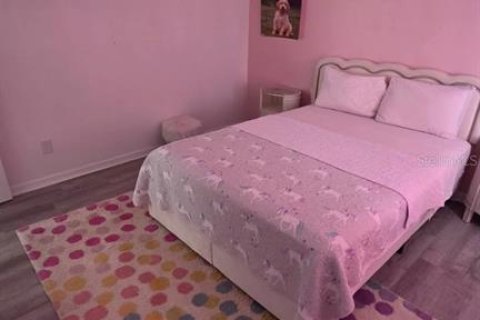 Villa ou maison à louer à Orlando, Floride: 5 chambres, 252.14 m2 № 2424229 - photo 12