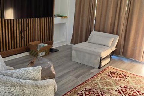 Villa ou maison à louer à Orlando, Floride: 5 chambres, 252.14 m2 № 2424229 - photo 5