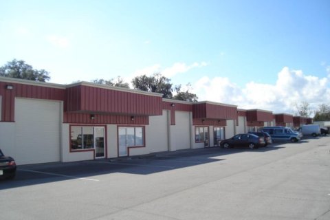 Commercial property in South Daytona, Florida № 2366525