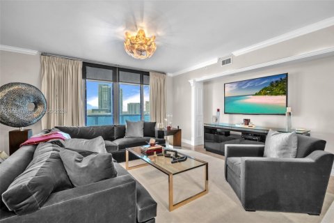 Купить кондоминиум в Форт-Лодердейл, Флорида 2 спальни, 198.9м2, № 2009617 - фото 20