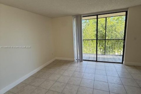 Снять в аренду кондоминиум в Майами, Флорида 2 спальни, 89.65м2, № 1953347 - фото 22