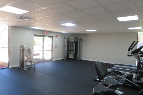 Снять в аренду кондоминиум в Майами, Флорида 2 спальни, 89.65м2, № 1953347 - фото 7