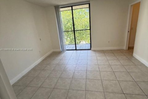 Снять в аренду кондоминиум в Майами, Флорида 2 спальни, 89.65м2, № 1953347 - фото 21