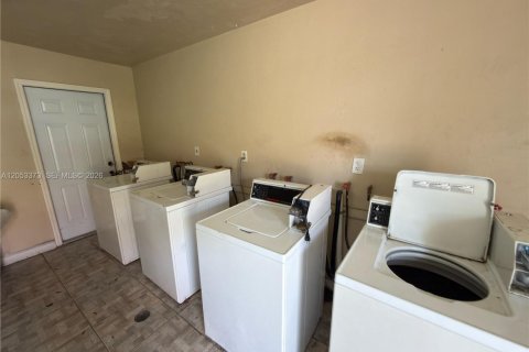 Купить кондоминиум в Майами, Флорида 1 спальня, 75.53м2, № 2167987 - фото 14