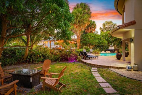 House in Wilton Manors, Florida 7 bedrooms, 340.86 sq.m. № 1954026 - photo 7