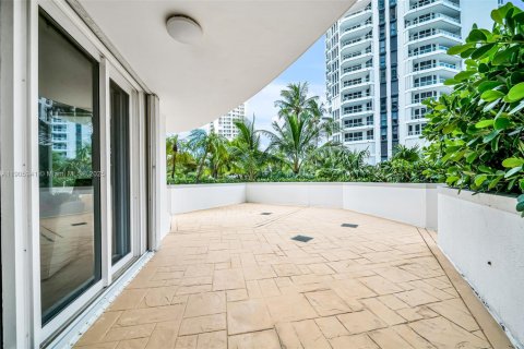 Купить кондоминиум в Авентура, Флорида 2 спальни, 193.24м2, № 2013799 - фото 22