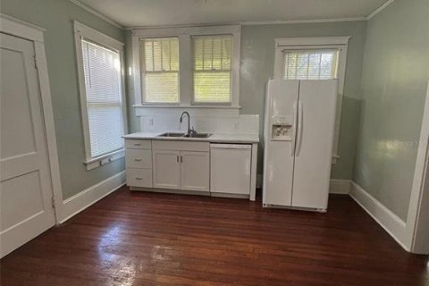 Villa ou maison à louer à Mount Dora, Floride: 2 chambres, 139.82 m2 № 2416331 - photo 8